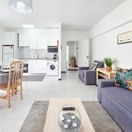 Concorde Sky Vista Mar Apartment *