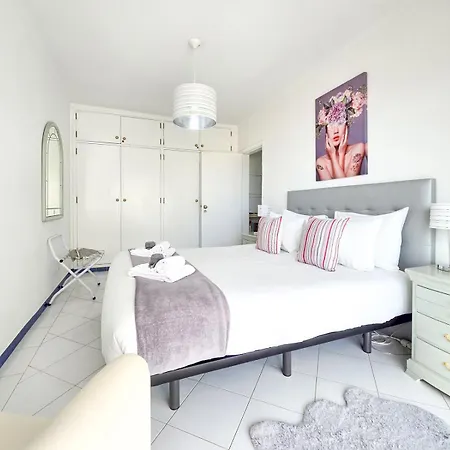 Concorde Sky Vista Mar Apartment *