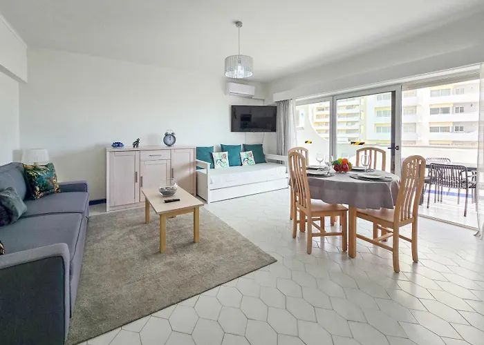 Concorde Sky Vista Mar Apartman *